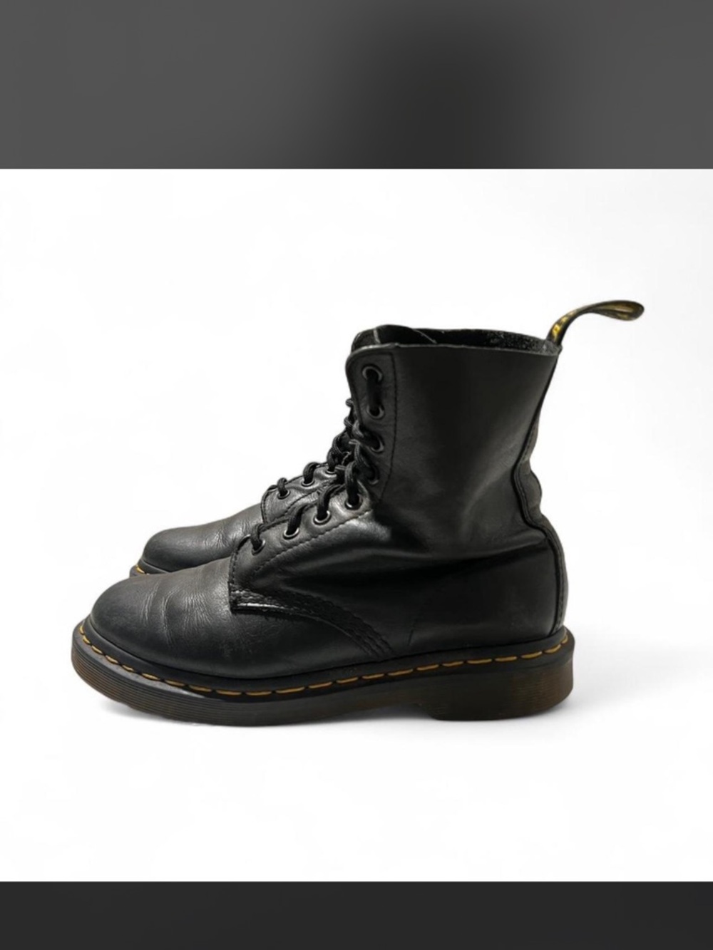 Dr. Martens 1460 Pascal Boots